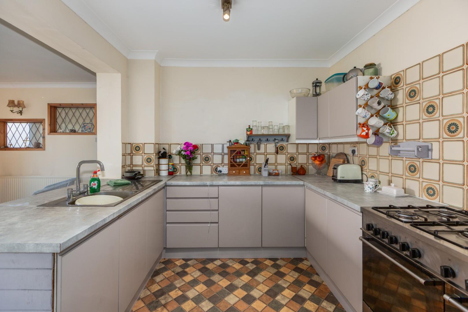 Pennard Drive, Southgate, Swansea, SA3 2DW